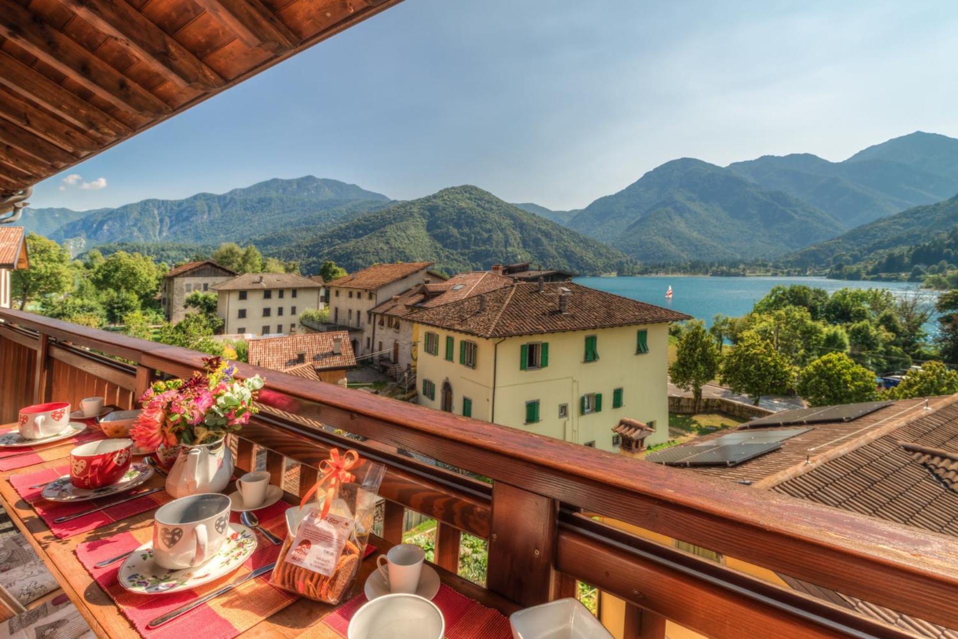 Casa Monica Ledro Attico Lägenhet Mezzolago Exteriör bild