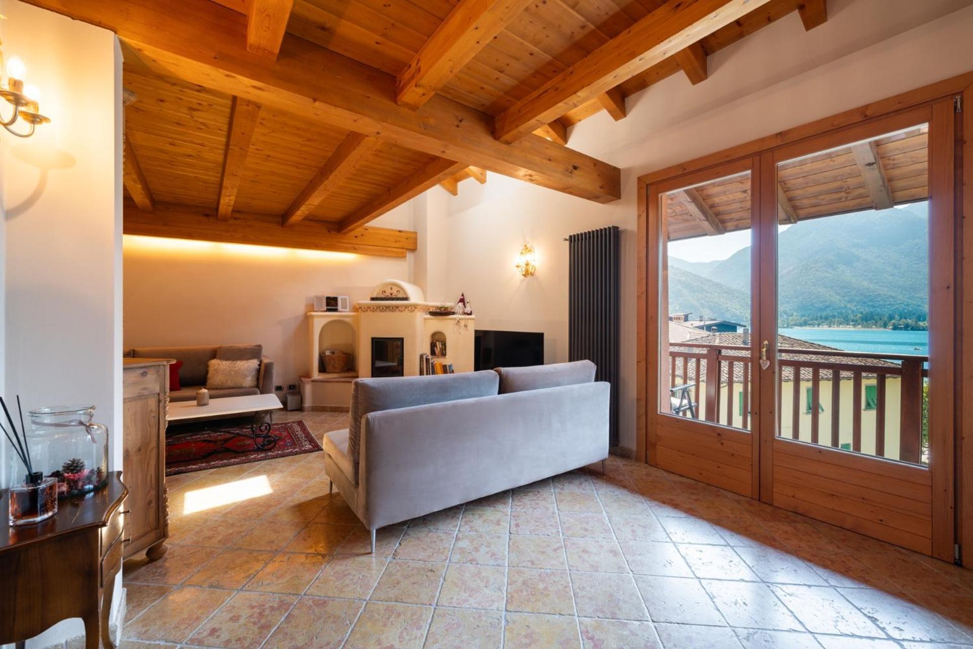 Casa Monica Ledro Attico Lägenhet Mezzolago Exteriör bild